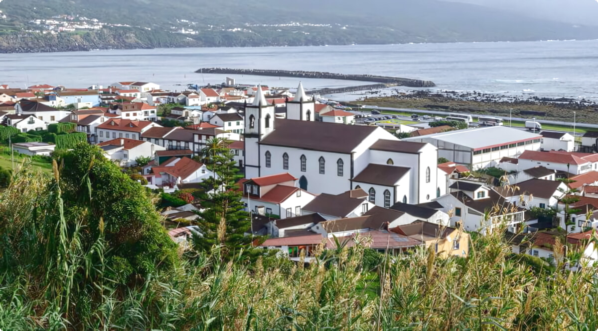 Nuestros servicios de alquiler de coches ofrecen una diversa selección de vehículos en Lajes Do Pico.